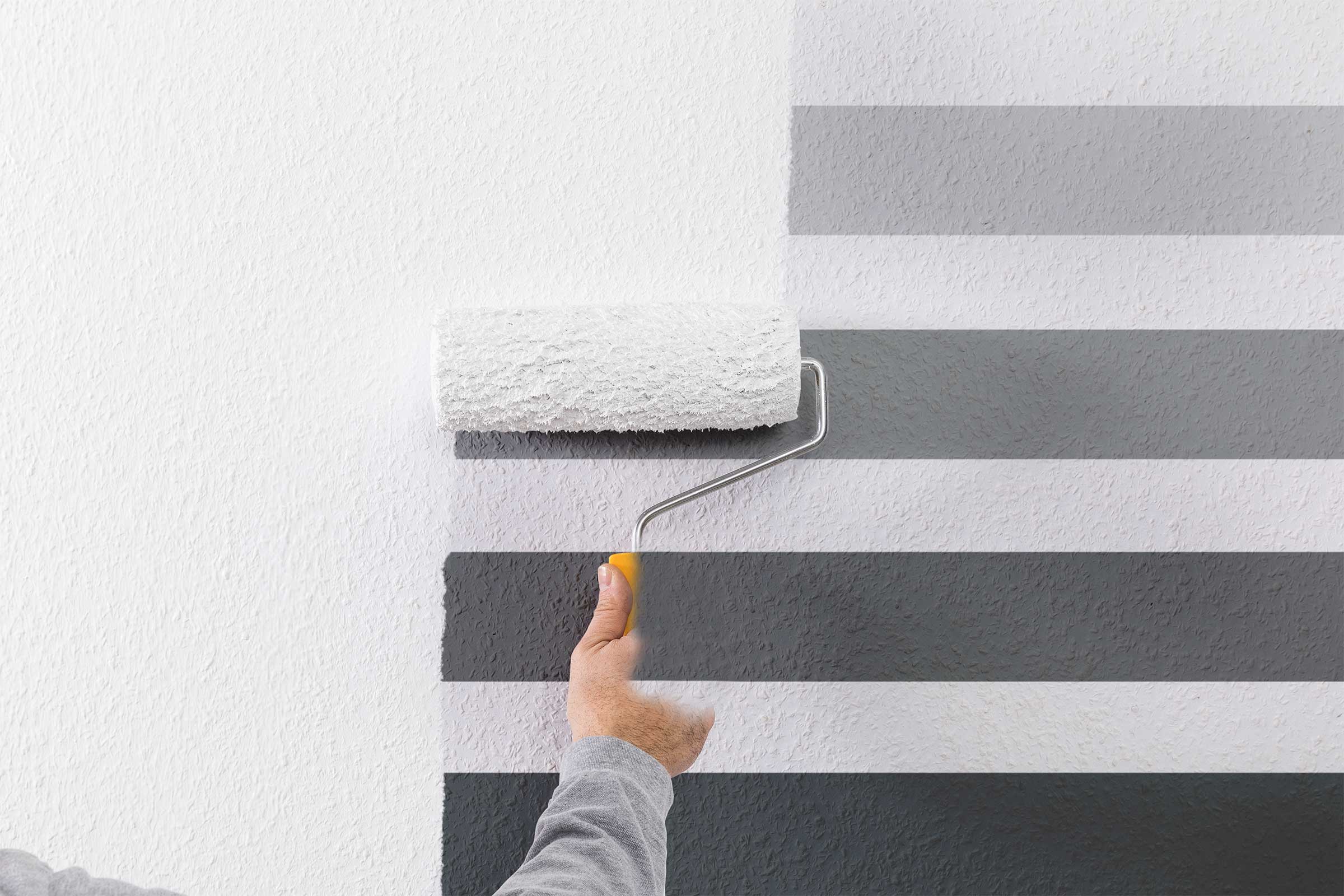 Malerfarbe: Wandfarbe weiss, StoColor Rapid Neo deckt in einem Arbeitsgang mit Walze  