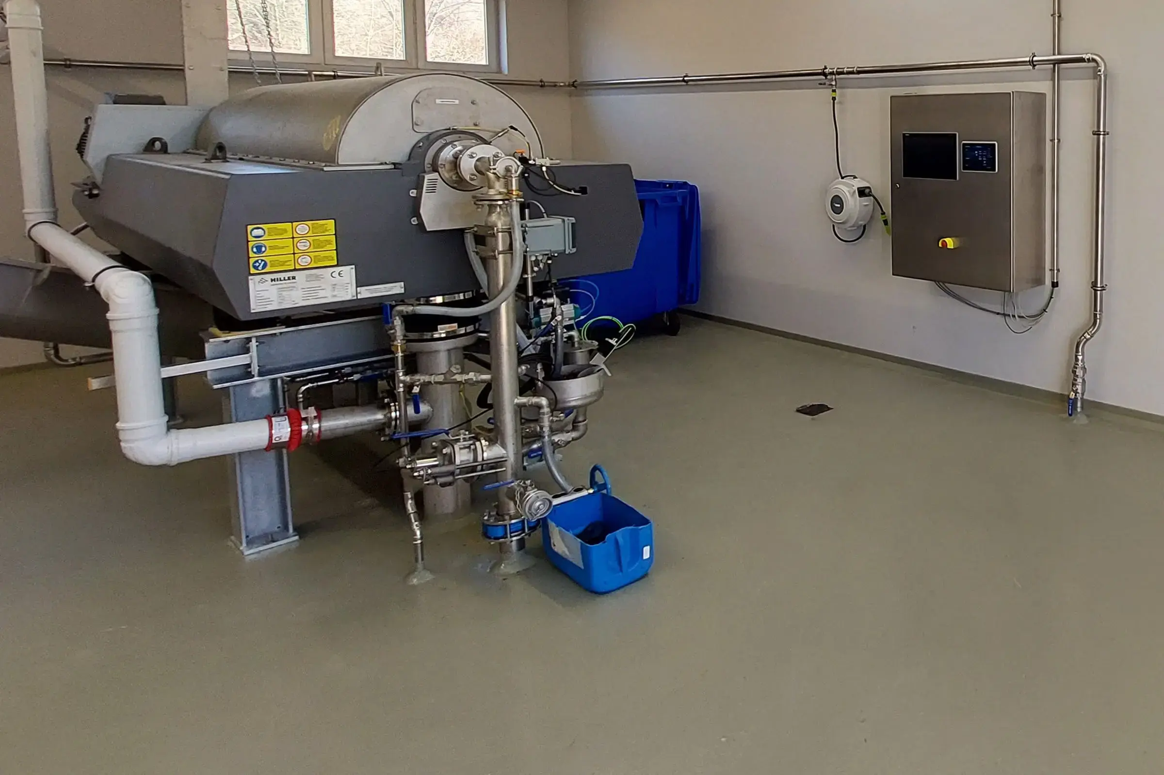 Boden in einer Schlammentwässerungsanlage