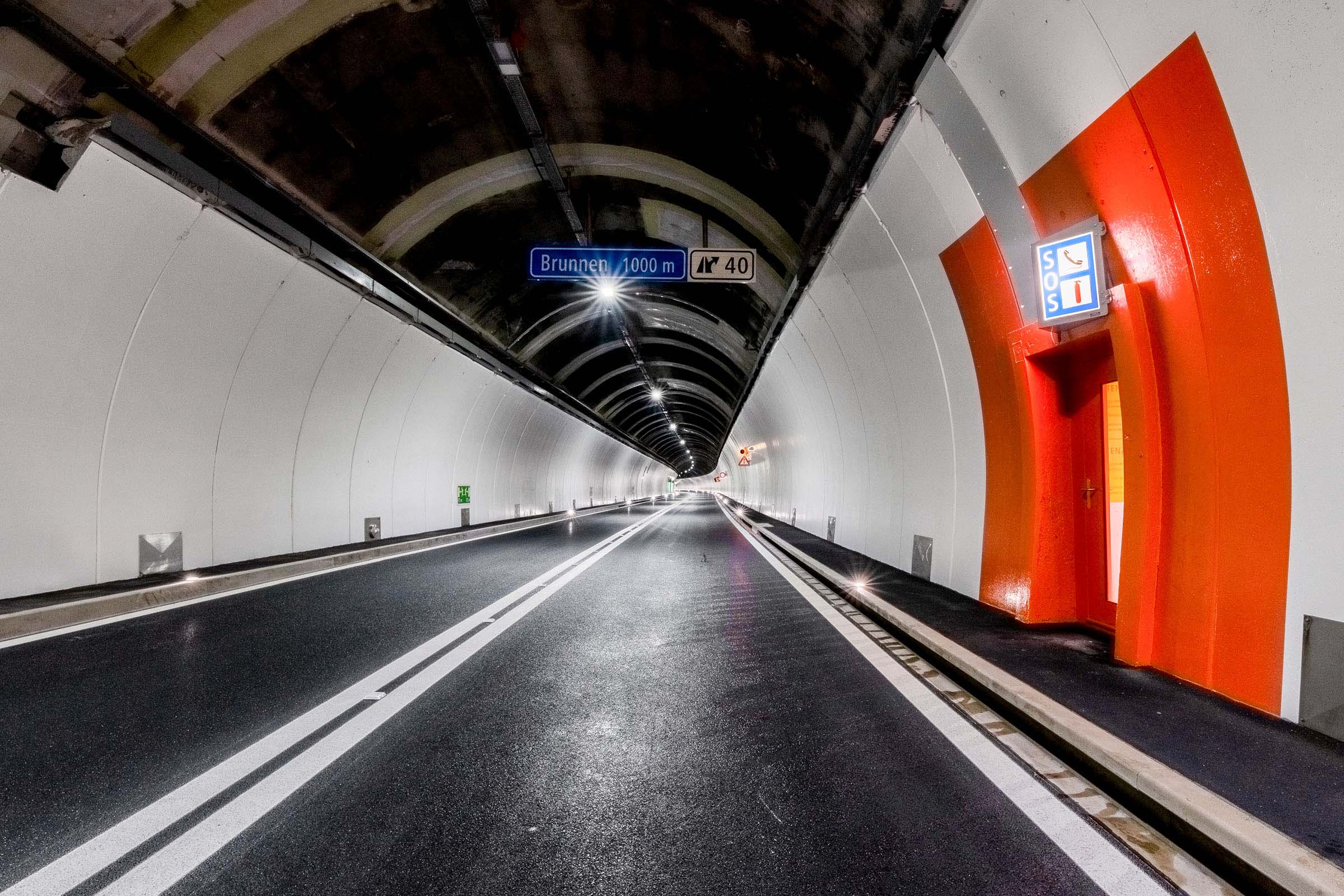 Photo intérieure Mositunnel, Brunnen CH, revêtement de tunnel innovant StoPox TU 100