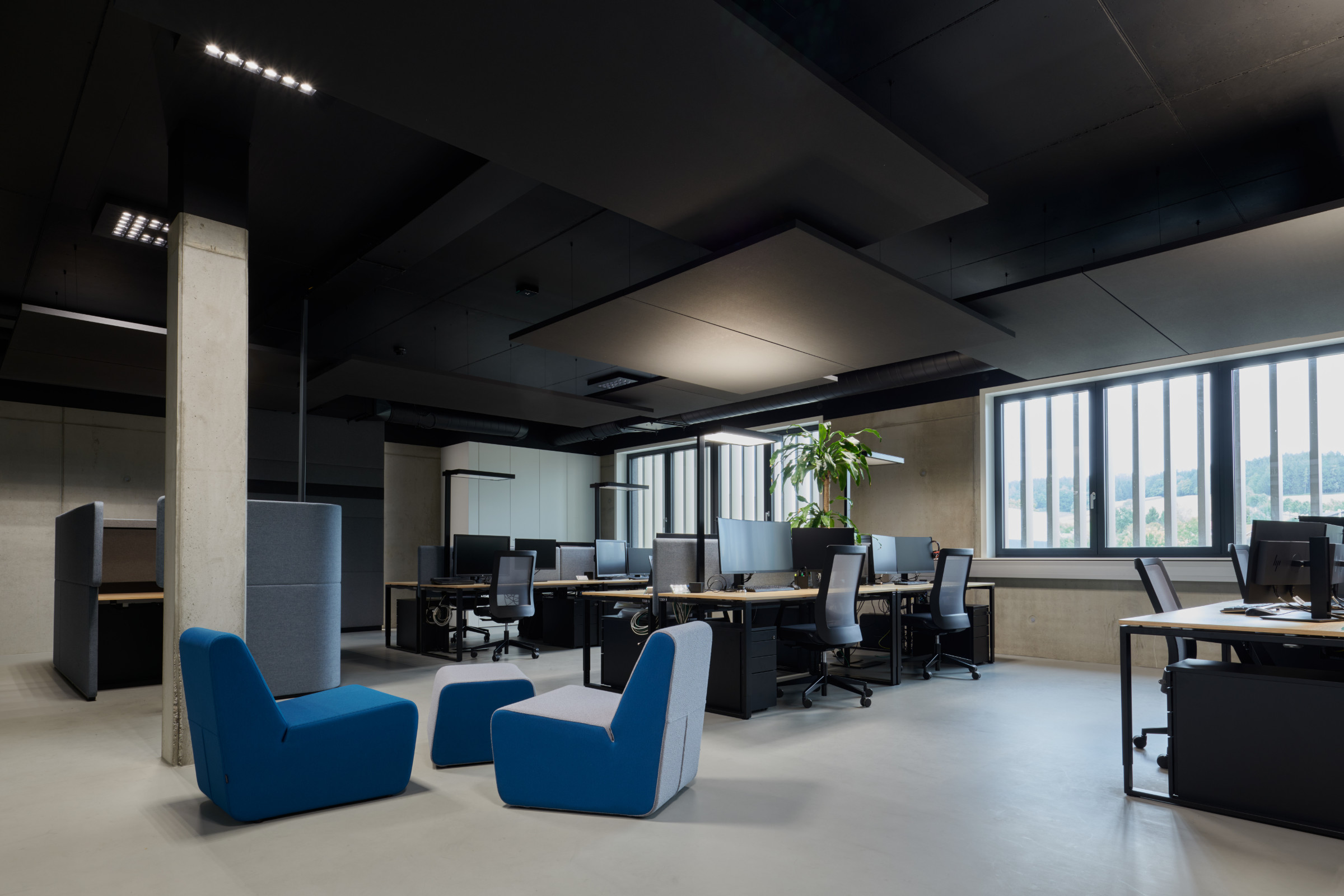 Büro mit Bodenbeschichtung StoPox BB OS