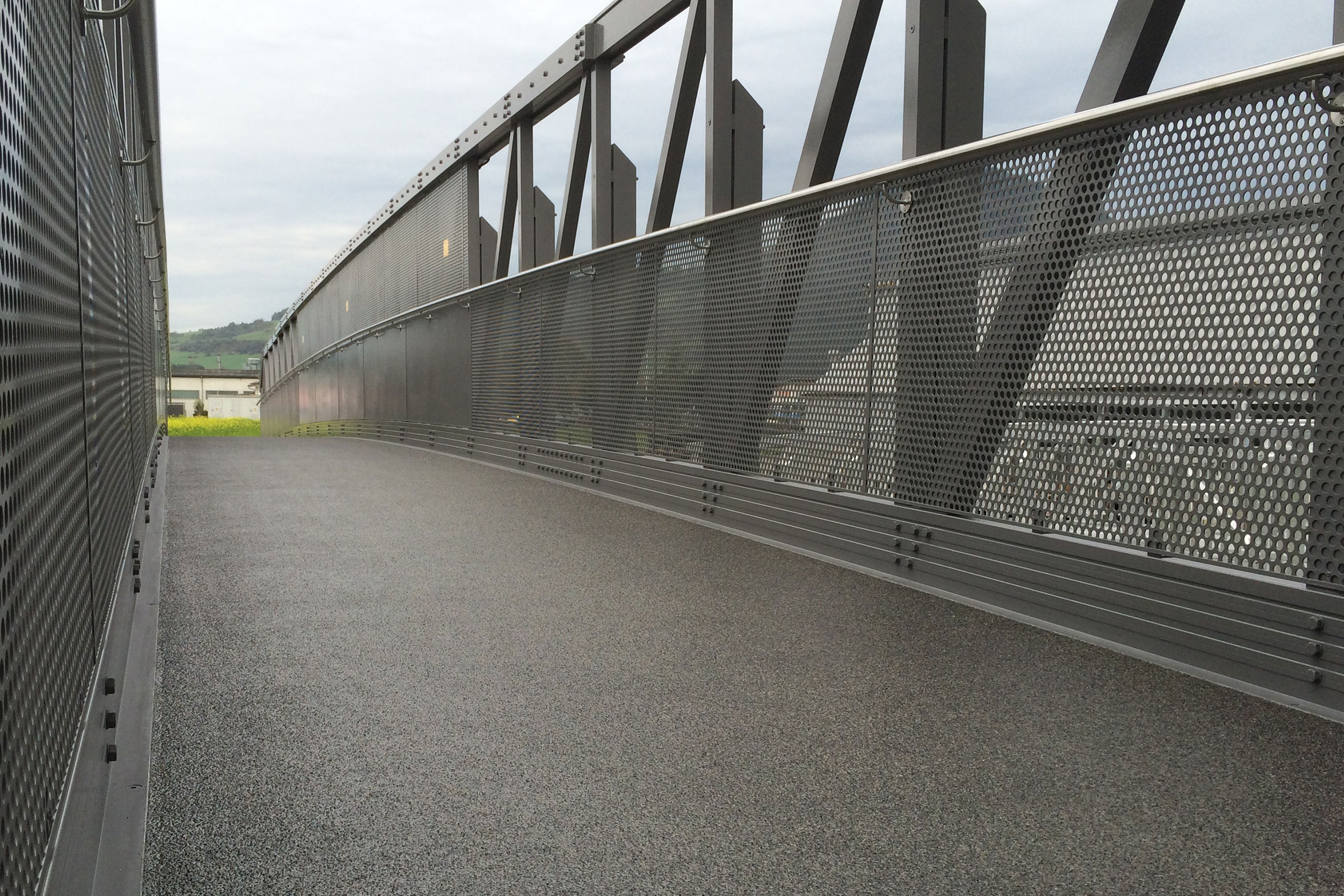 Bodenbeschichtung einer Fussgängerüberquerung. Foto: Glück GmbH